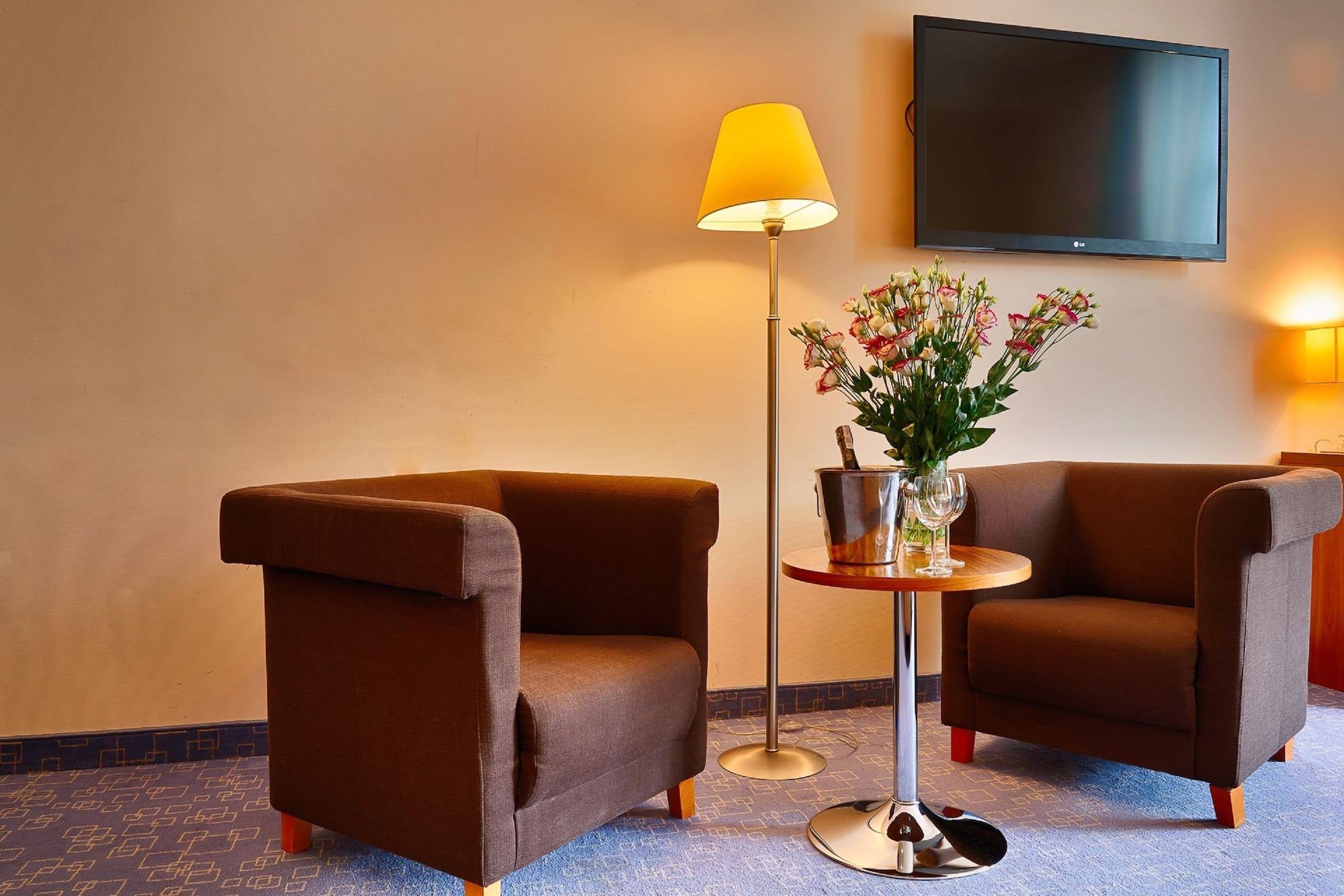 Focus Hotel Lodz エクステリア 写真
