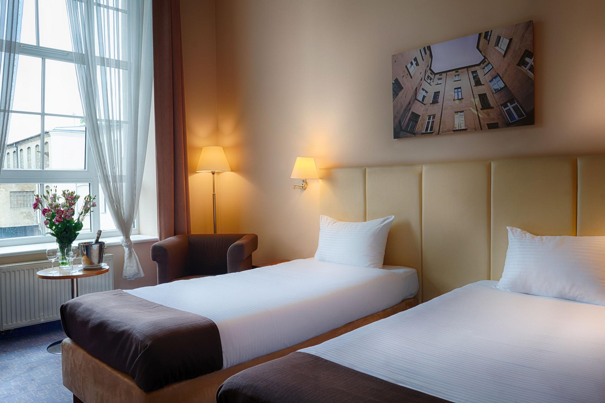Focus Hotel Lodz エクステリア 写真