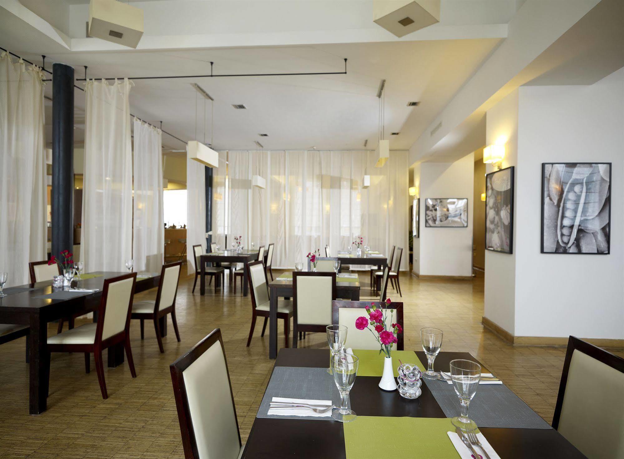Focus Hotel Lodz エクステリア 写真